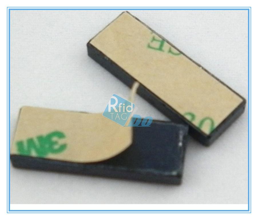 Metal mount RFID tags
